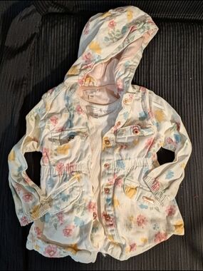 Tahari Cream Hooded Floral Jacket with Pastel Accents And Undershirt